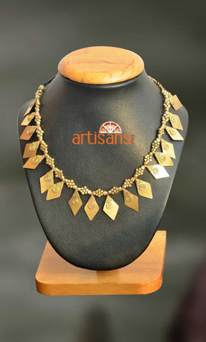 Tribal Jewellery - Necklace with conch shaped pendants