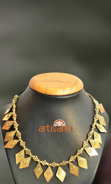Tribal Jewellery - Necklace with conch shaped pendants