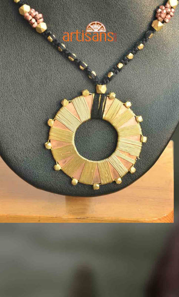 Tribal Jewellery - Necklace with golden thread