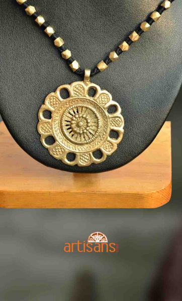 Tribal Jewellery - Necklace with circular pendant