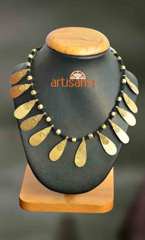 Tribal Jewellery - Necklace with leaf pendant