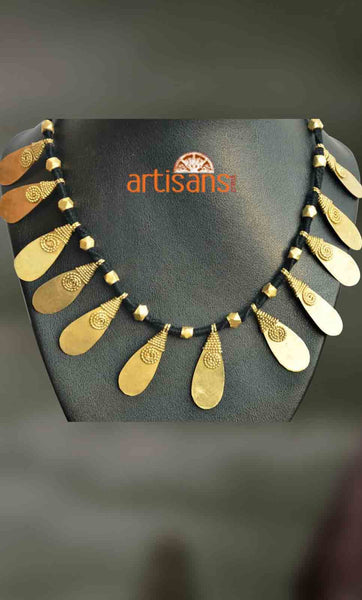 Tribal Jewellery - Necklace with leaf pendant