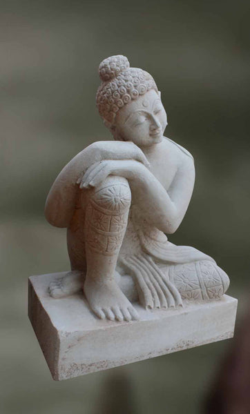 Lord Buddha: In Deep Thoughts