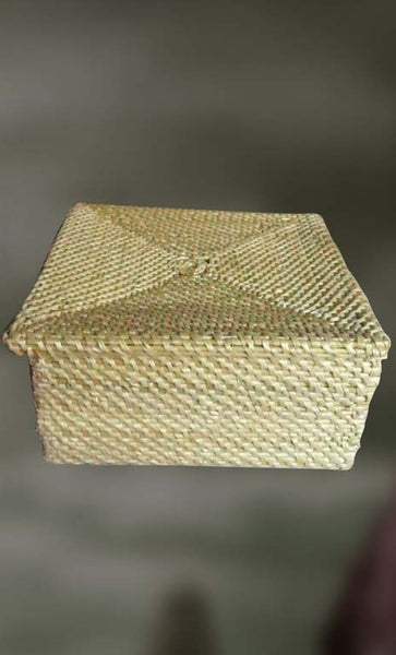 Square Box with Plain Lid